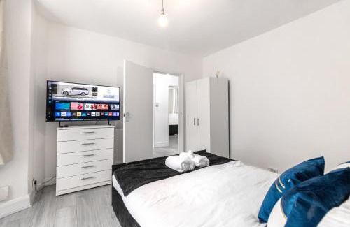 Shepherd's Bush Apartment | Cosy 3 Bed flat in Shepherds bush Sleeps 8 guest