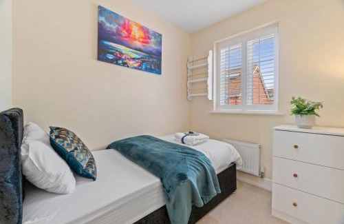 Havering House | Cosy 3 bedroom spacious House