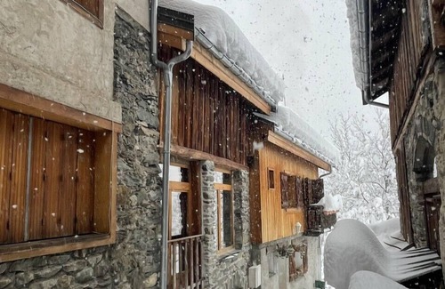 Saint-Bon-Tarentaise Apartment | Cosy apartment in Courchevel hamlet