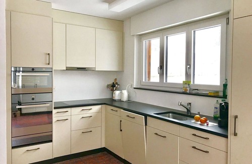Fiesch Apartment | Cosy apartment for 10 people with WIFI, balcony and pets allowed