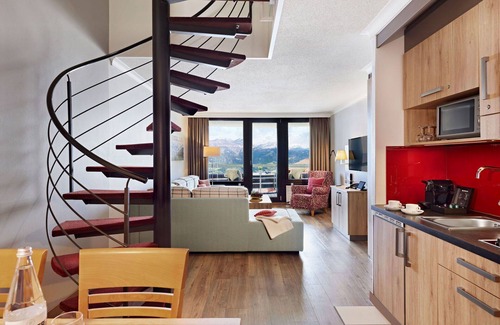 Beatenberg Apartment | Cosy apartment for 2 guests with WIFI, pool, TV, terrace, pets allowed and parking