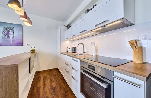 Vitkovice Apartment | Cosy apartment for 4 guests with WIFI, TV, balcony and parking