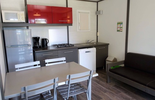 Aregno Apartment | Cosy apartment for 4 guests with WIFI, A/C, TV, terrace and parking