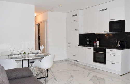 Bigogno Apartment | Cosy apartment for 4 guests with WIFI, pool, A/C, TV, balcony, panoramic view and parking