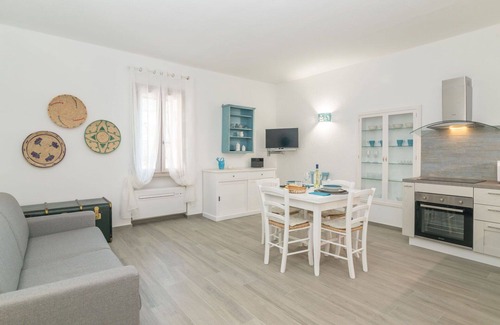 Arzachena Apartment | Cosy apartment for 4 people with WIFI, A/C and TV