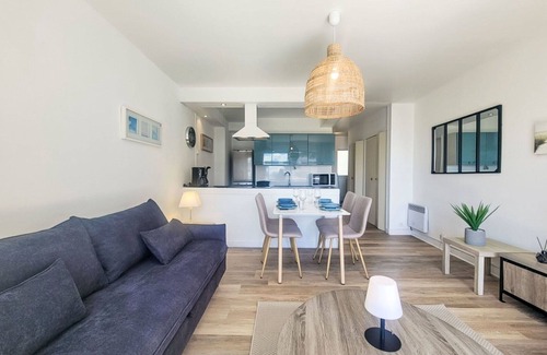Morbihan Apartment | Cosy apartment for 4 people with WIFI, TV, balcony and parking