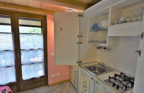 Prata Camportaccio Apartment | Cosy apartment for 5 guests with WIFI, A/C, TV, patio, pets allowed and parking