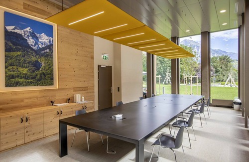 Meiringen Apartment | Cosy apartment for 8 people with WIFI, TV, terrace, pets allowed and parking