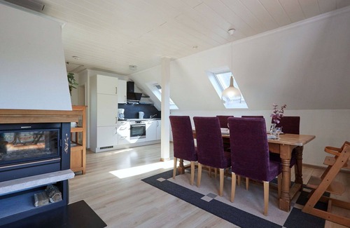 Frankenau House | Cosy apartment in villa for 8 people with WIFI, TV, terrace and pets allowed