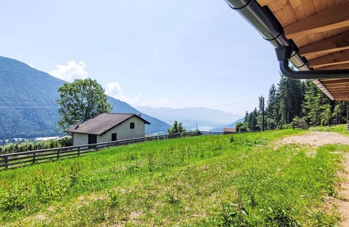Livo Villa | Cosy apartment in villa for 8 guests with WIFI, TV, patio, panoramic view and parking