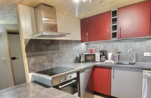 Villaroger Apartment | Cosy apartment, Le Loissel, Villaroger 4kms from the chairlift to Les Arcs