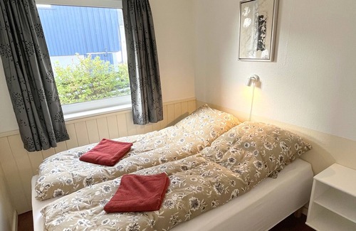 Streymoy Apartment | Cosy apartment near beach, marina & city centre