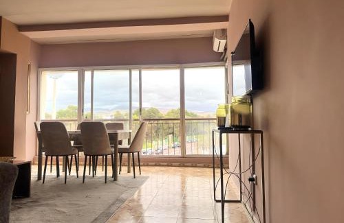 Agadir Apartment | Cosy appartement au super centre ville avec vue partielle sur le parc