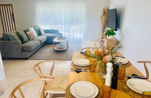 Tootgarook House | Cosy Beach House - Near Hot Springs.