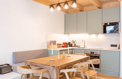 Schonberg House | Cosy chalet with sauna