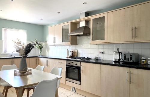Newcastle-upon-Tyne House | Cosy City Centre Townhouse