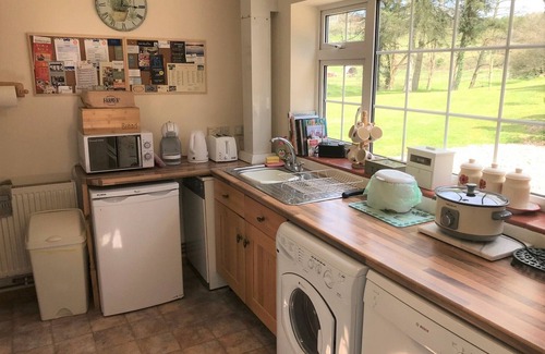 Compton Dando Cottage | Cosy Cottage In Village Location Surrounded By Beautiful Countryside