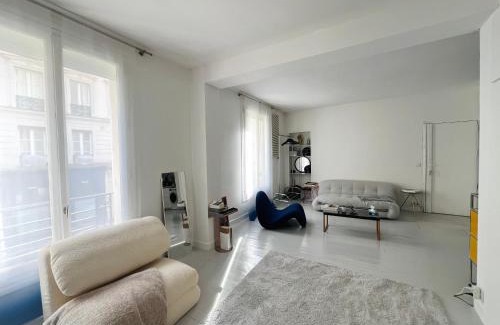 Quartier Sainte-Marguerite Apartment | cosy design apartment Paris