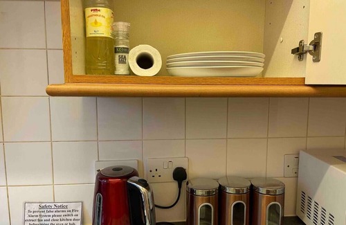Wellingborough Apartment | Cosy double bed town centren