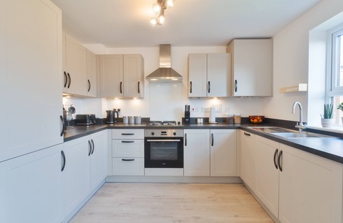 Broad Oak House | Cosy Family House in Canterbury