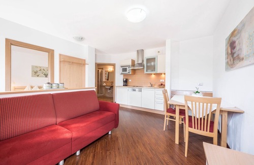 Salonetto Apartment | Cosy Holiday Apartment "Tischlerhof - Typ C" with Wi-Fi and Mountain View