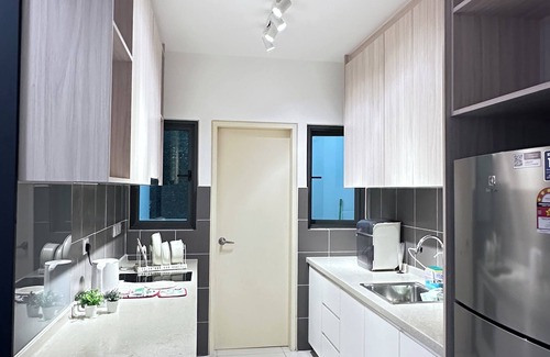 Kampung Puah Seberang Condo | Cosy Homestay 5-6Paxs near Bt caves Mt Kiara Hartamas