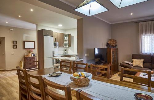 San Bartolome de Pinares House | Cosy House in San Bartolomé de Pinares with Mountain View