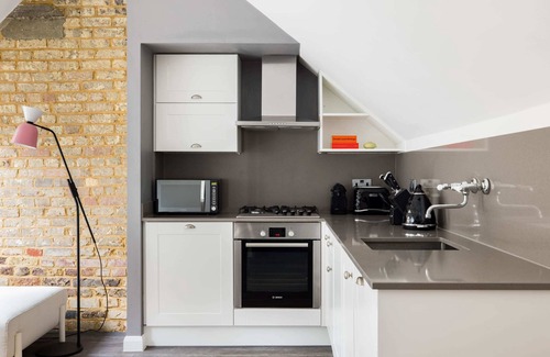 Chinatown Apartment | Cosy Leicester Sq 1BR - Netflix & Nespresso