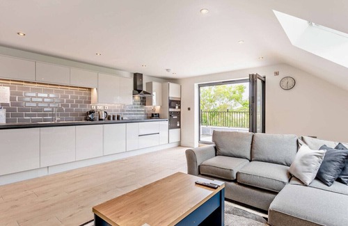 Highfields Caldecote Apartment | Cosy Nook Five - Two Bedroom Apartment, Sleeps 4