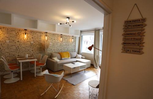 Centre Deux Apartment | Cosy pretty flat
