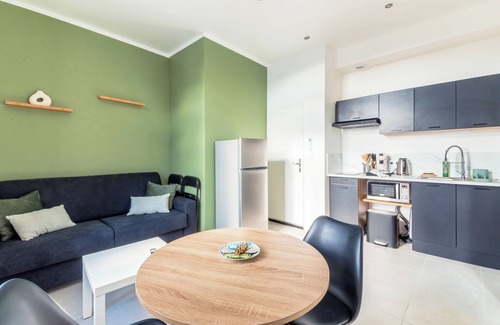 Les Poulettes Apartment | Cosy, quiet, air-conditioned T2 apartment