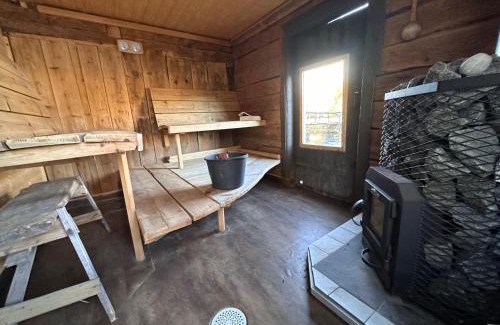 Kvillsfors Cabin | Cosy river house