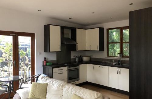 Coalpit Heath House | Cosy South Gloucestershire Cabin Retreat
