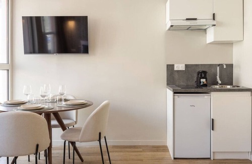 Le Pre-Saint-Gervais Apartment | Cosy Studio for 3 at the gates of Paris