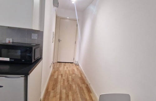Camberwell Green Apartment | Cosy Studio at Camberwell Zone 2