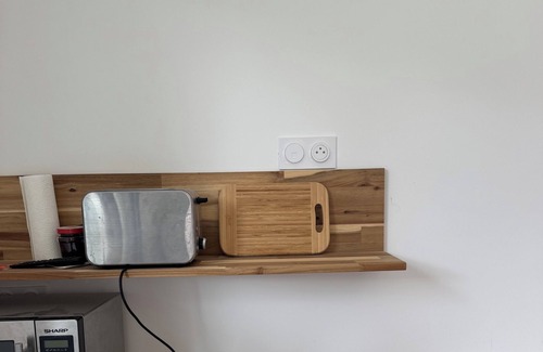 Questembert Apartment | Cosy studio in quiet location, Questembert town center