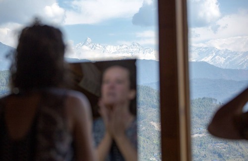 Dolakha House | Cosy, swiss style homely setting on a hilltop with delicious food