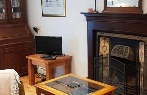Banagher House | Cosy Townhouse on The Hill in Ireland