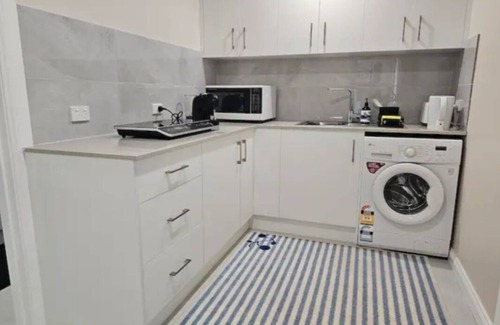 Modbury North Apartment | Cosy Unit in Modbury