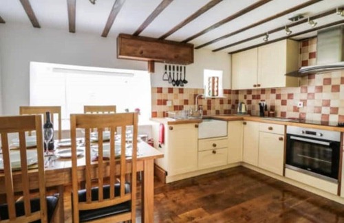 Bridestowe Cottage | Cosy village cottage on the edge of Dartmoor