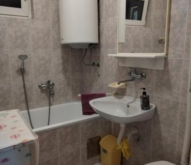 Grbavica Apartment | CosySmallPlace