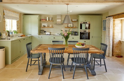 Ampney Crucis House | Cotswolds Barn Conversion 3 miles from Bibury