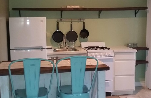 Tierrasanta Apartment | Cottage 1 br/1 bath, 500 sft