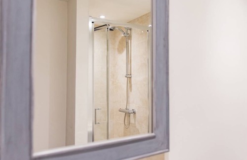 Sittingbourne Cottage | Cottage ∙ 2 bedrooms ∙ 4 guests