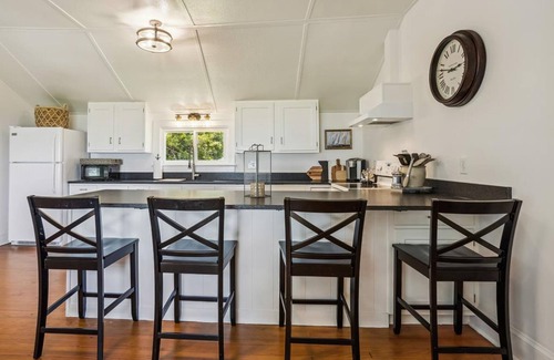 Royal Oak Cottage | Cottage at Goose Neck Point
