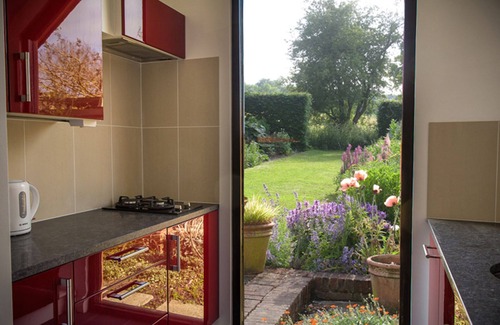 Stowmarket Cottage | Cottage attached to Moated Farmhouse centrally situated in Suffolk