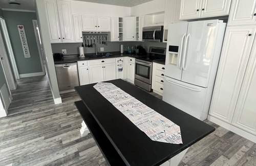 Buckeye Lake House | Cottage @ Buckeye Lake w/Huge Private Fenced Yard