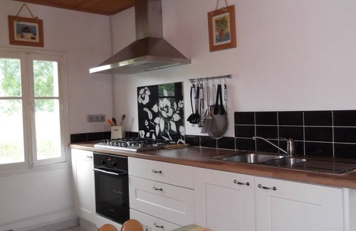 Queyrac Cottage | Cottage close to beaches