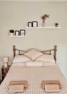 Newtownards House | Cottage Corner NI