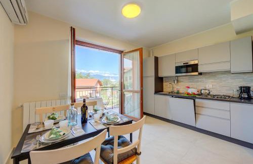 Cerro House | Cottage Del Lago - Happy Rentals